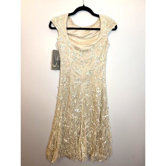 NWT Theia Chrisley Petal Beaded Cocktail Dress Champagne Sz 0 $895 [jb] - Picture 15 of 16